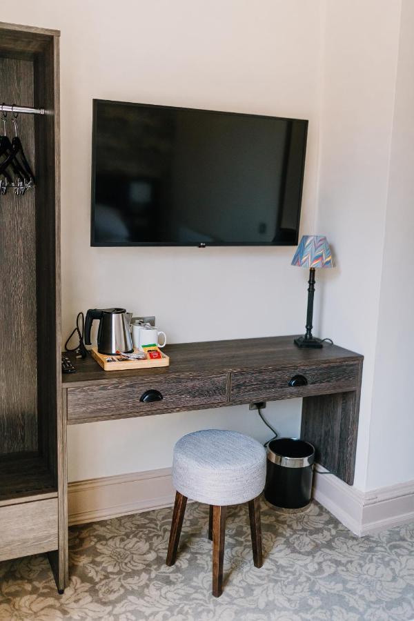 The Bull Hotel Стоуни Стратфорд Экстерьер фото